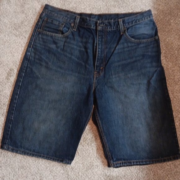 Another pair Levi shorts 38 - Picture 4 of 5